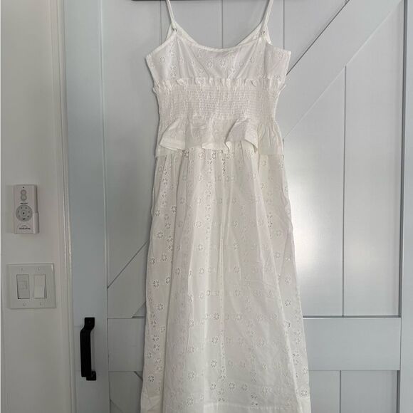 Cinq a Sept Debie Eyelet Dress SIZE 4 NWT - Picture 6 of 8